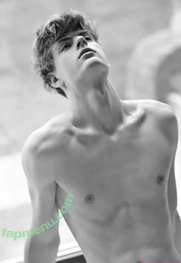 meepicboy nude photo #0093 (meepicboy)
