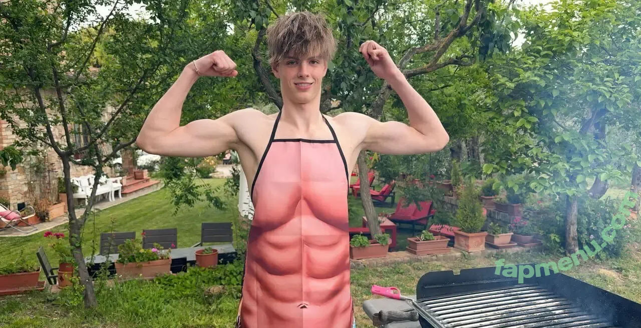 meepicboy nude photo #0096 (meepicboy)