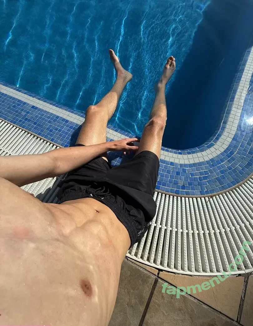 meepicboy nude photo #0110 (meepicboy)