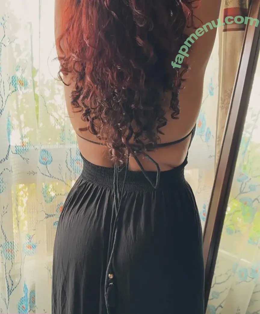 Meera Singh nude photo #0002 (freakyindianbebe-vip / meeraaaaasingh)