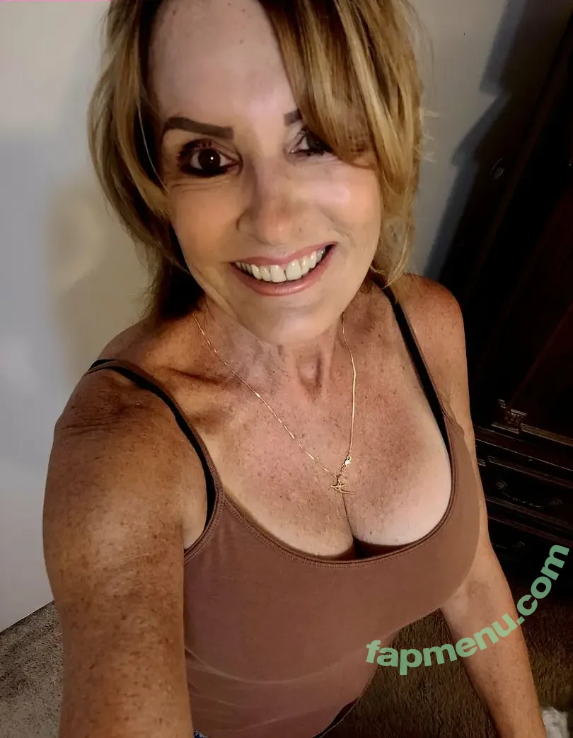 Meesh6905 nude photo #0026 (Meesh6905)