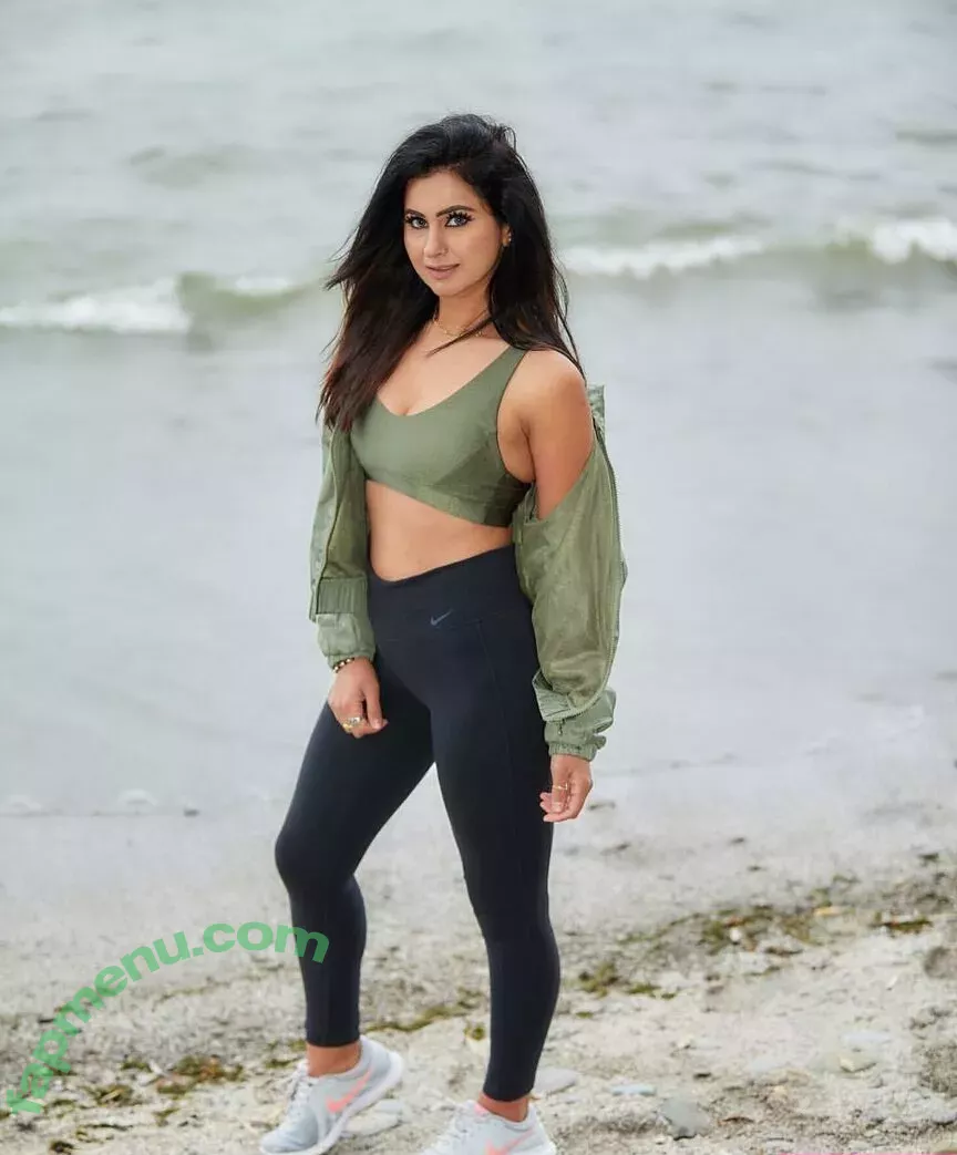 Meetii Kalher nude photo #1021 (meetiikalher)