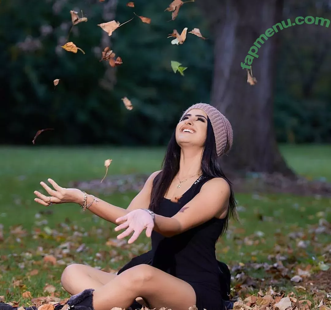 Meetii Kalher nude photo #1037 (meetiikalher)
