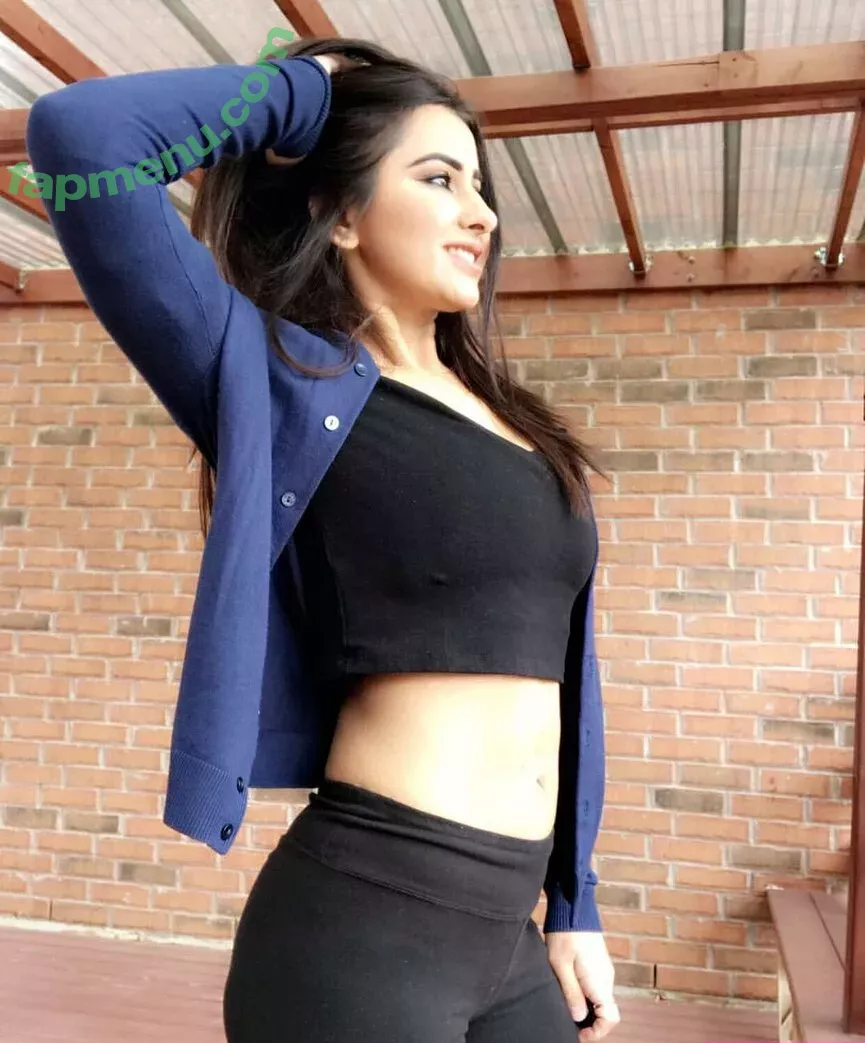 Meetii Kalher nude photo #1053 (meetiikalher)