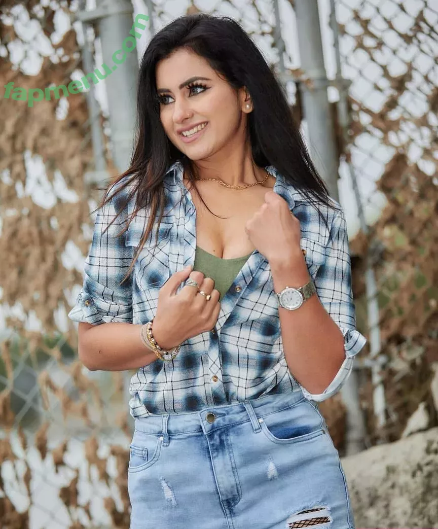 Meetii Kalher nude photo #1067 (meetiikalher)