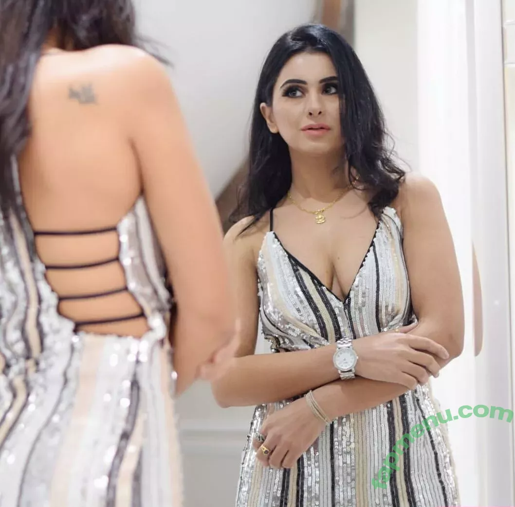 Meetii Kalher nude photo #1068 (meetiikalher)