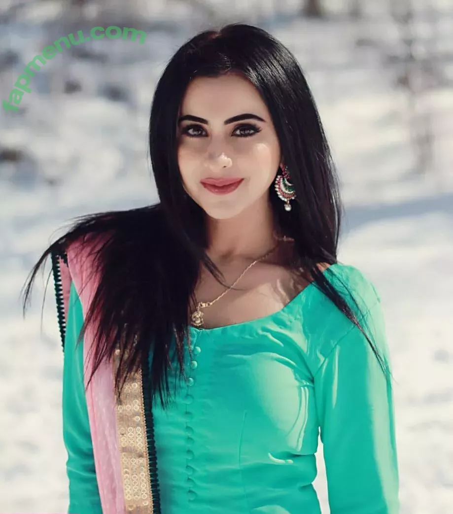 Meetii Kalher nude photo #1103 (meetiikalher)