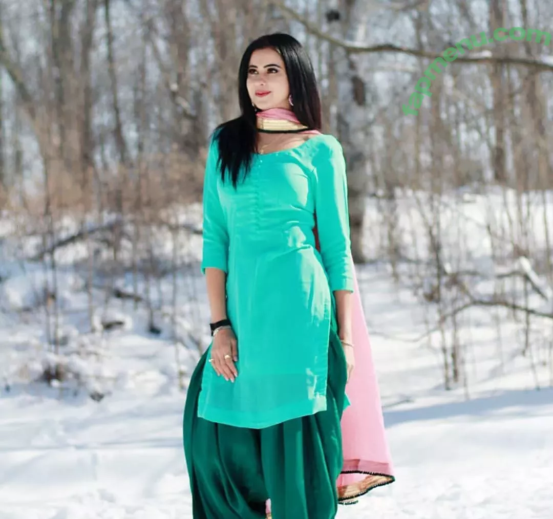 Meetii Kalher nude photo #1109 (meetiikalher)
