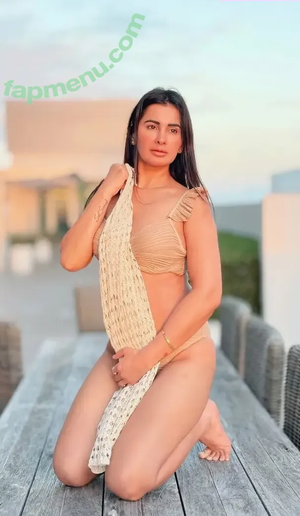 Meetii Kalher nude photo #1611 (meetiikalher)