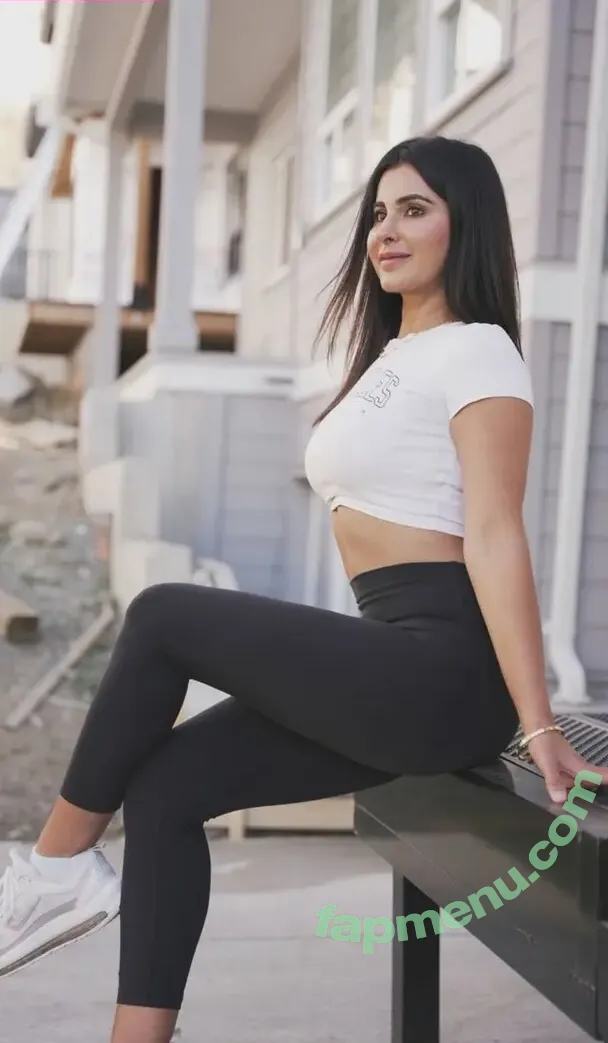 Meetii Kalher nude photo #1613 (meetiikalher)