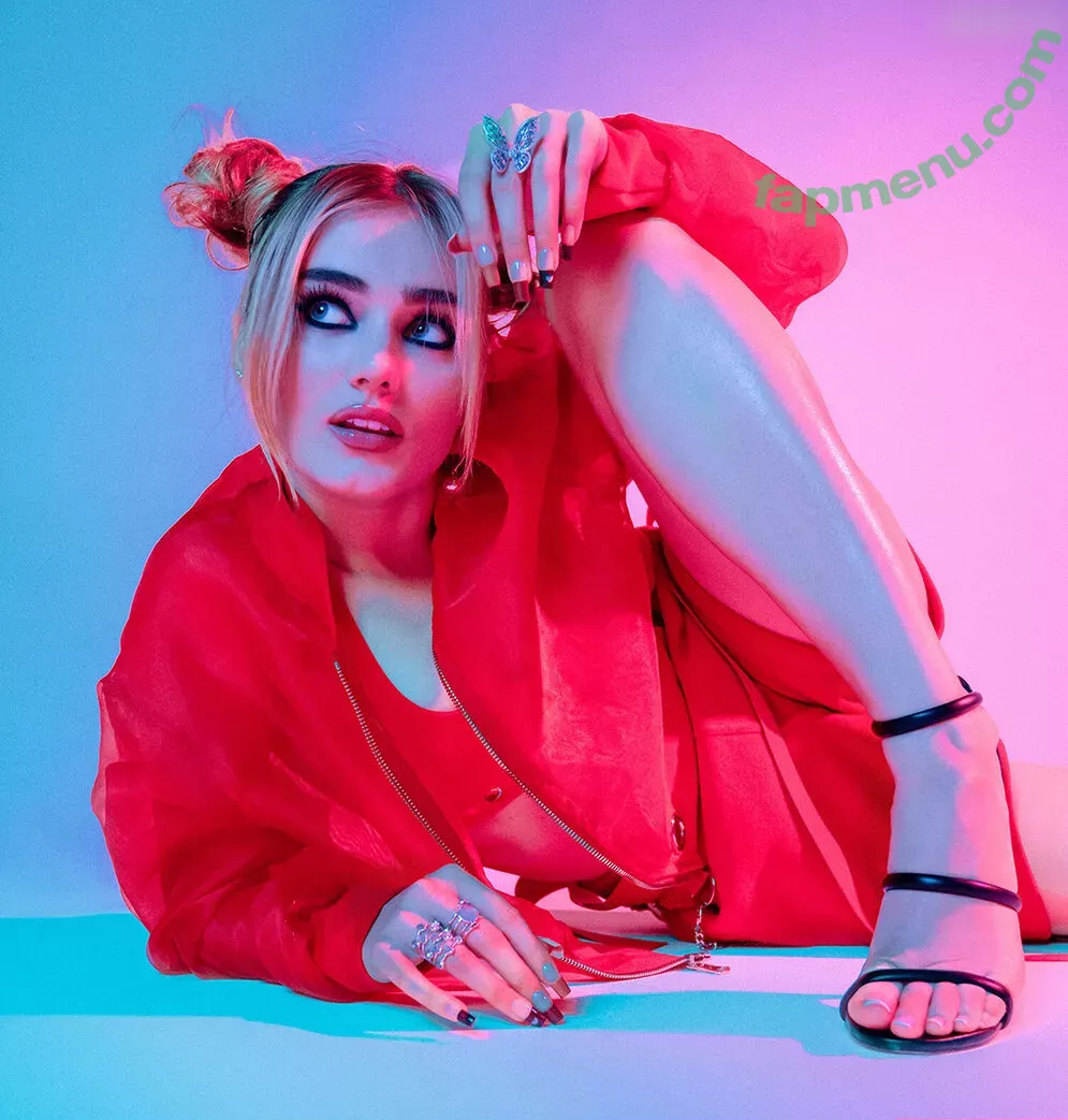 Meg Donnelly nude photo #0058 (megdonnelly)