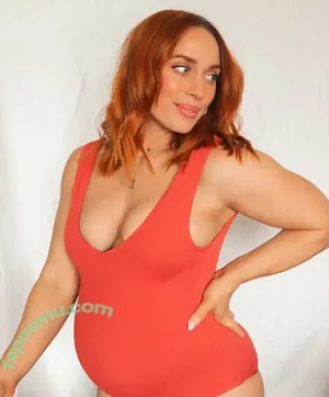 Meg Gallagher / megsquats nude photo #0154