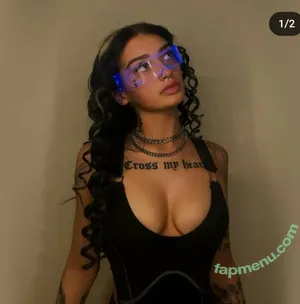  nude photo #0002
