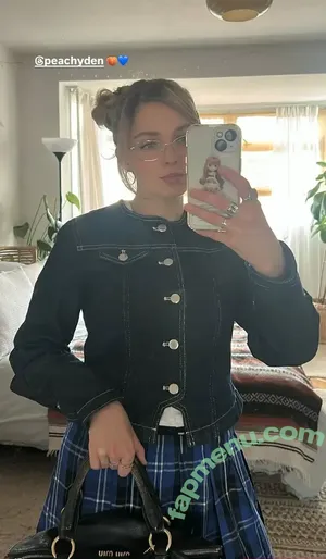 Meg Mills / 37521291 / carecharmer nude photo #0053