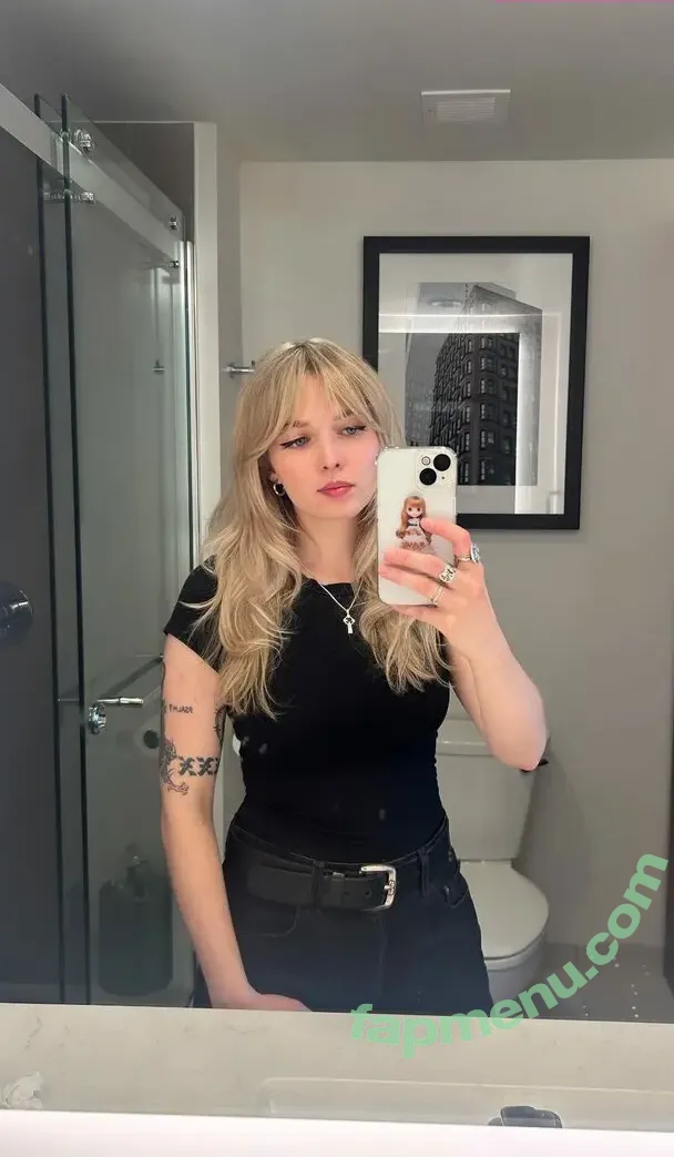 Meg Mills nude photo #0049 (37521291 / carecharmer)