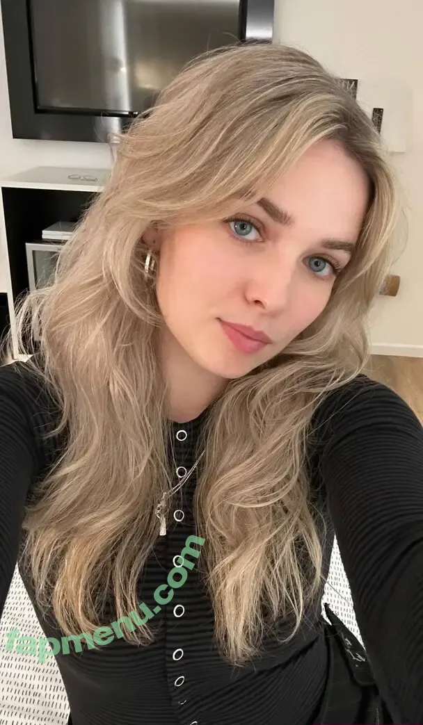 Meg Mills nude photo #0051 (37521291 / carecharmer)