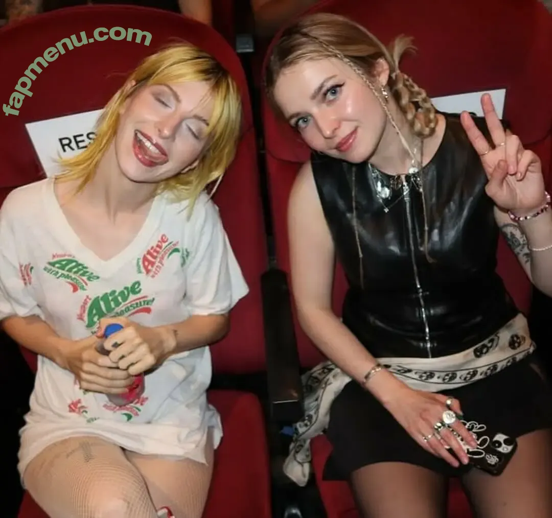 Meg Mills nude photo #0058 (37521291 / carecharmer)