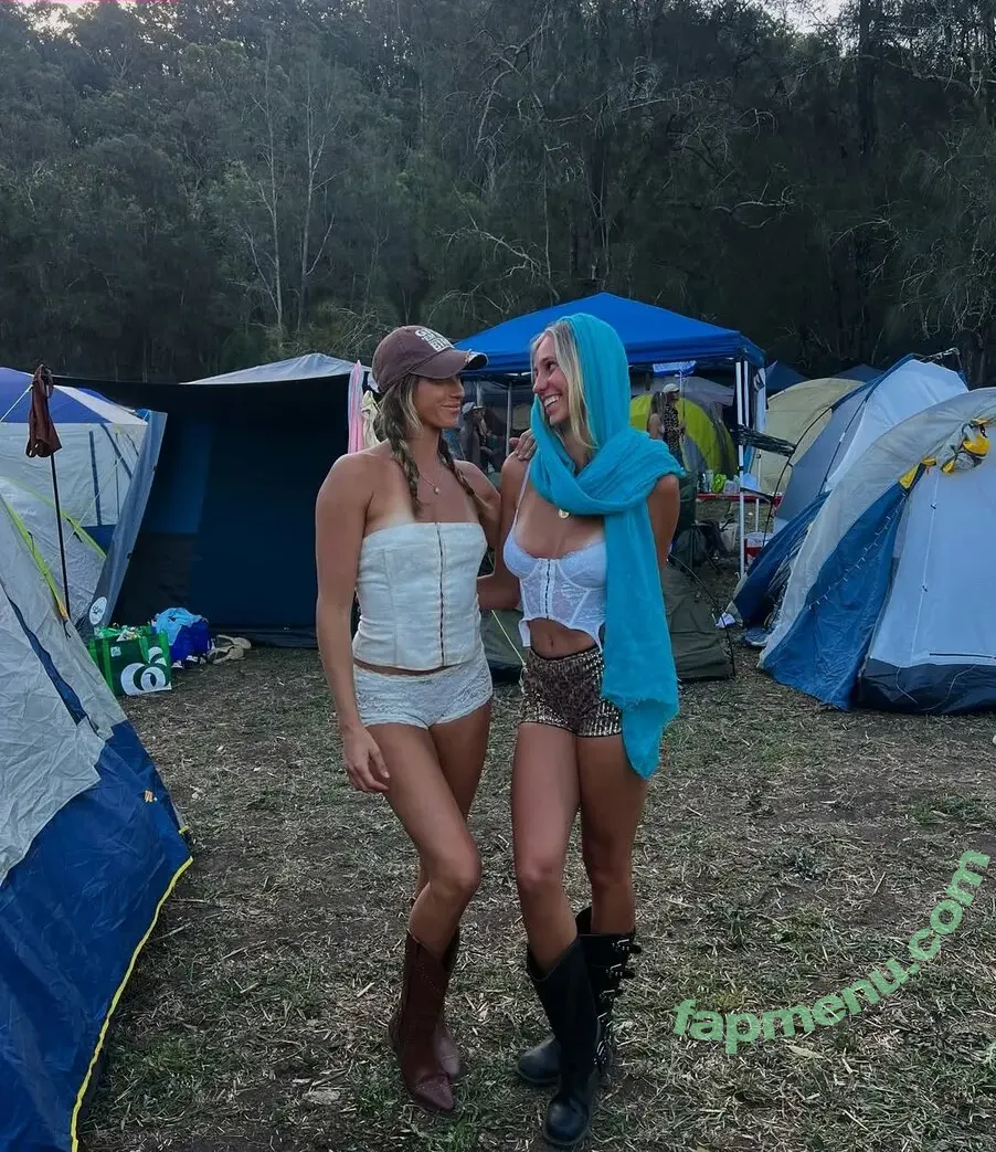 Meg Taylor nude photo #0037 (Megtaylor / megtayllor)