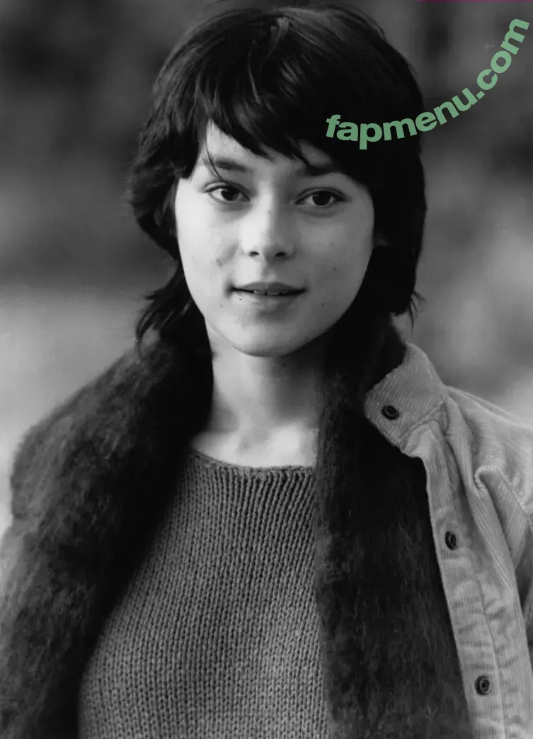 Meg Tilly nude photo #0010 (megtillyauthor)