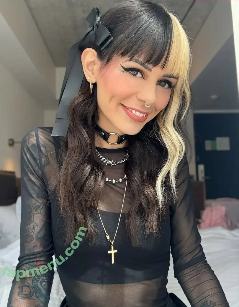 Meg Wilbur nude photo #0009 (littlemonsterdoll)