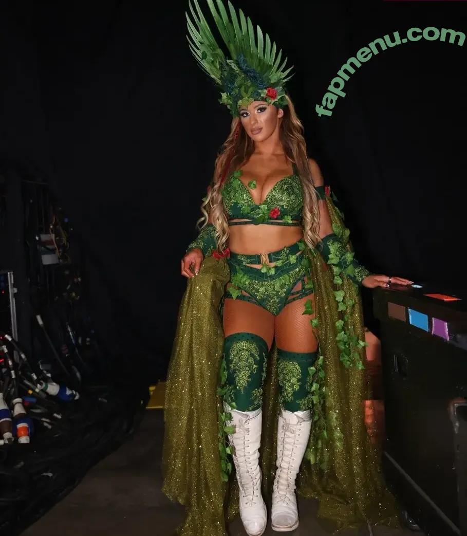 Megan Bayne nude photo #1469 (meganbayne / themeganbayne)