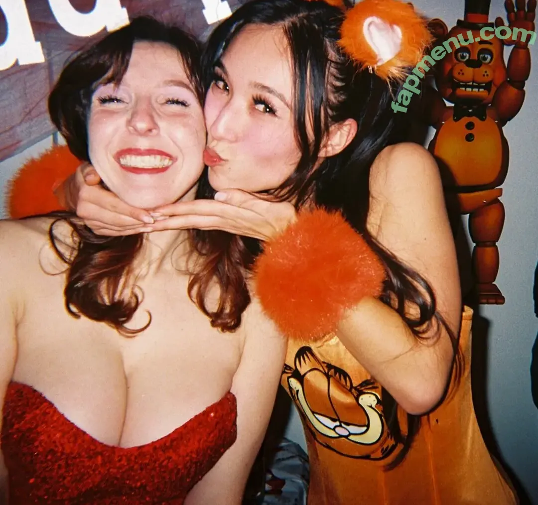 Megan Bitchell nude photo #1111 (MeganBitchell / lucyskyes / megan.bitchell / megbitchell)