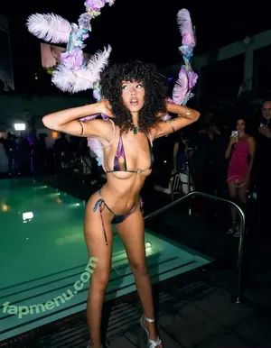 Megan Botnick / mbeeco nude photo #0481