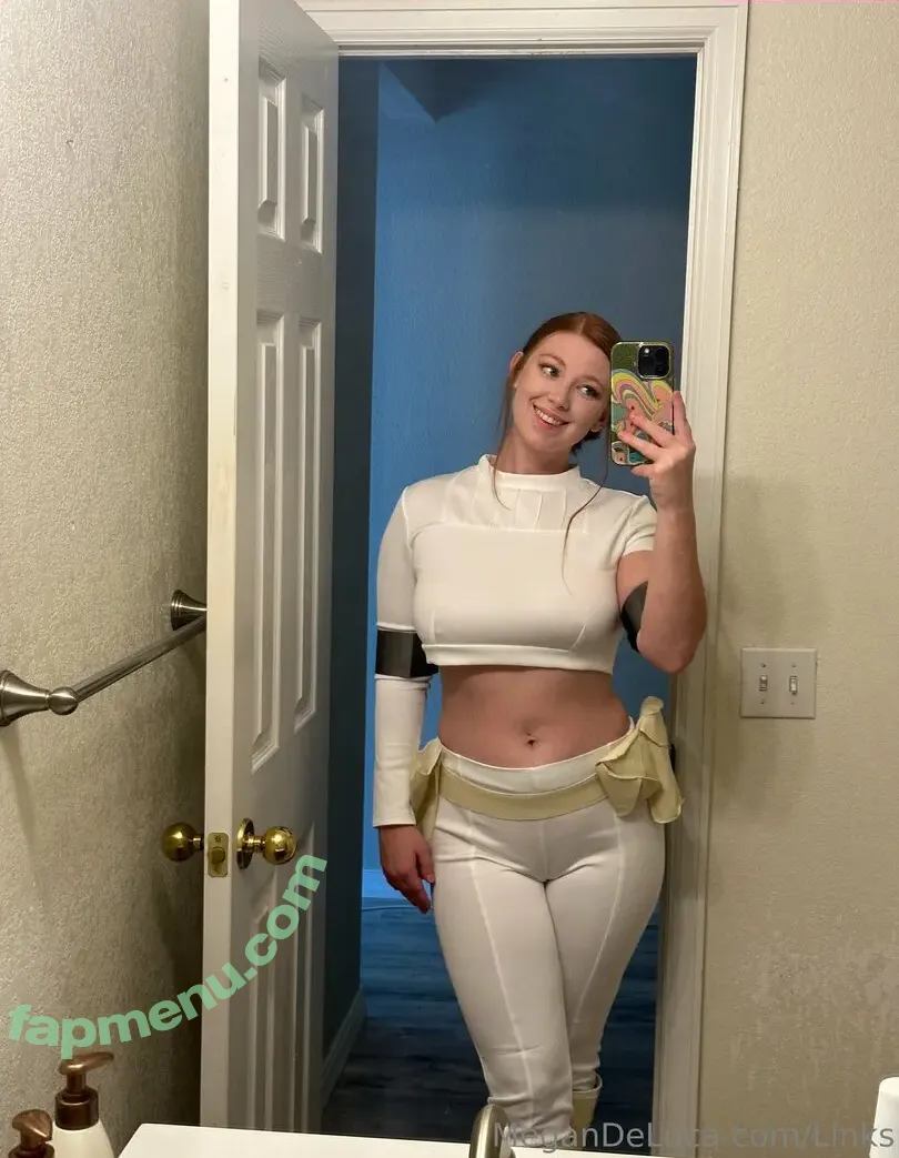 Megan DeLuca nude photo #1184 (Megmdxoxo_ / megandeluca)