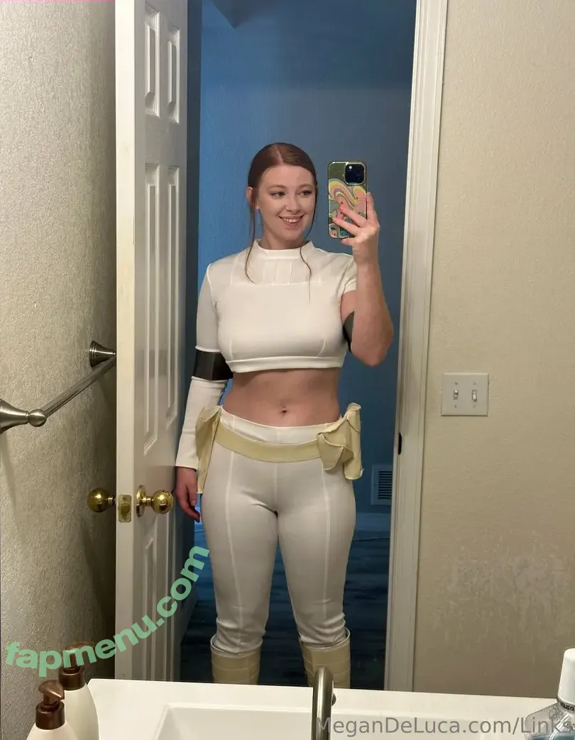 Megan DeLuca nude photo #1186 (Megmdxoxo_ / megandeluca)