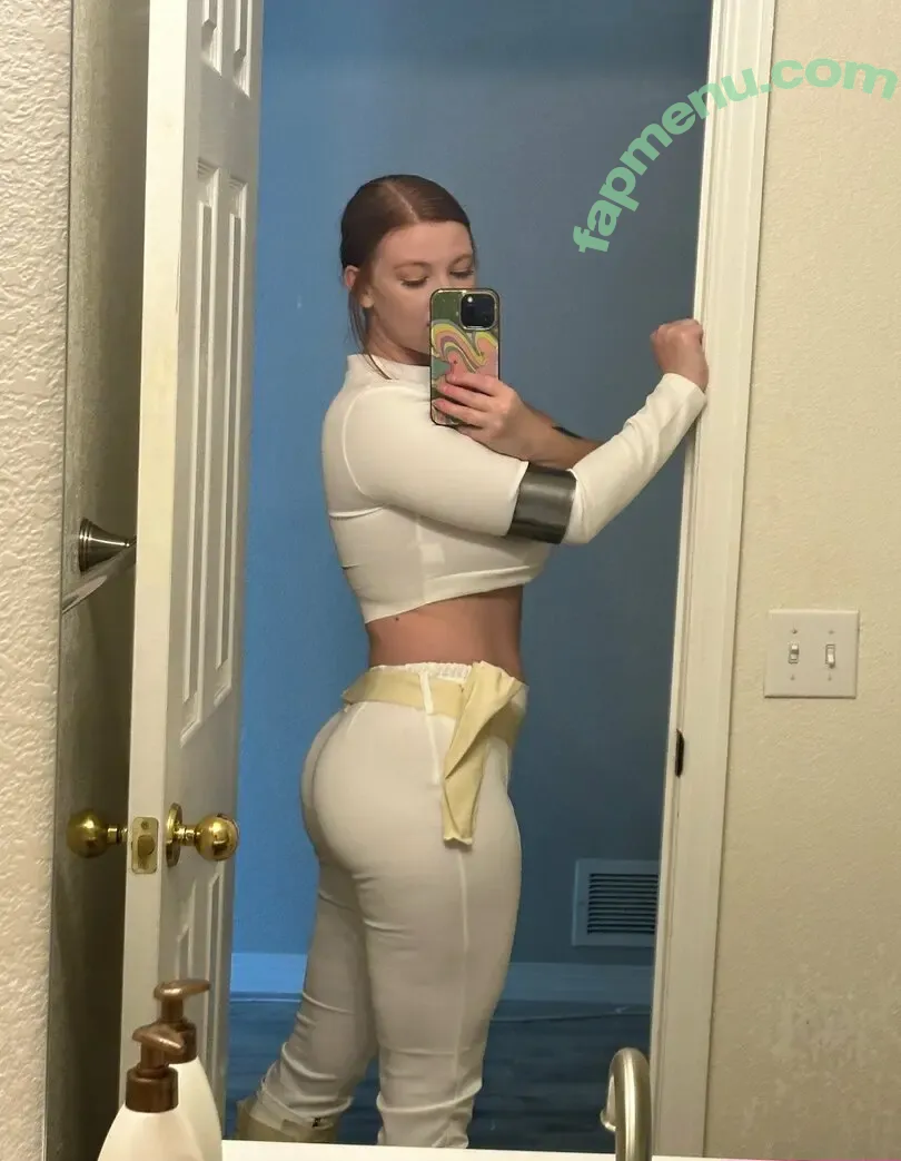 Megan DeLuca nude photo #1219 (Megmdxoxo_ / megandeluca)