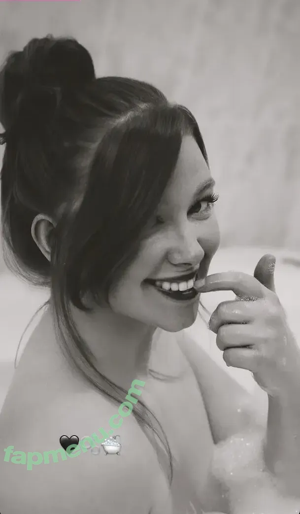 Megan DeLuca nude photo #1300 (Megmdxoxo_ / megandeluca)