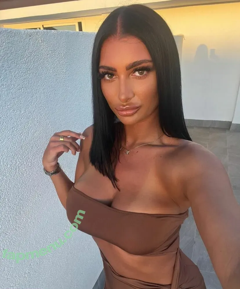 Megan Elwell nude photo #0066 (kayqueeen / meganelwell / meganelwell_)