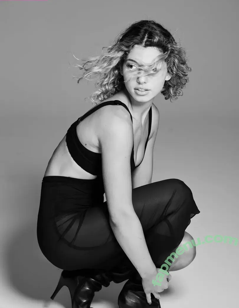 Megan Eugenio nude photo #1083 (Overtime Megan / Overtimemegan)