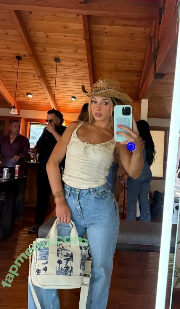 Megan Eugenio nude photo #1126 (Overtime Megan / Overtimemegan)