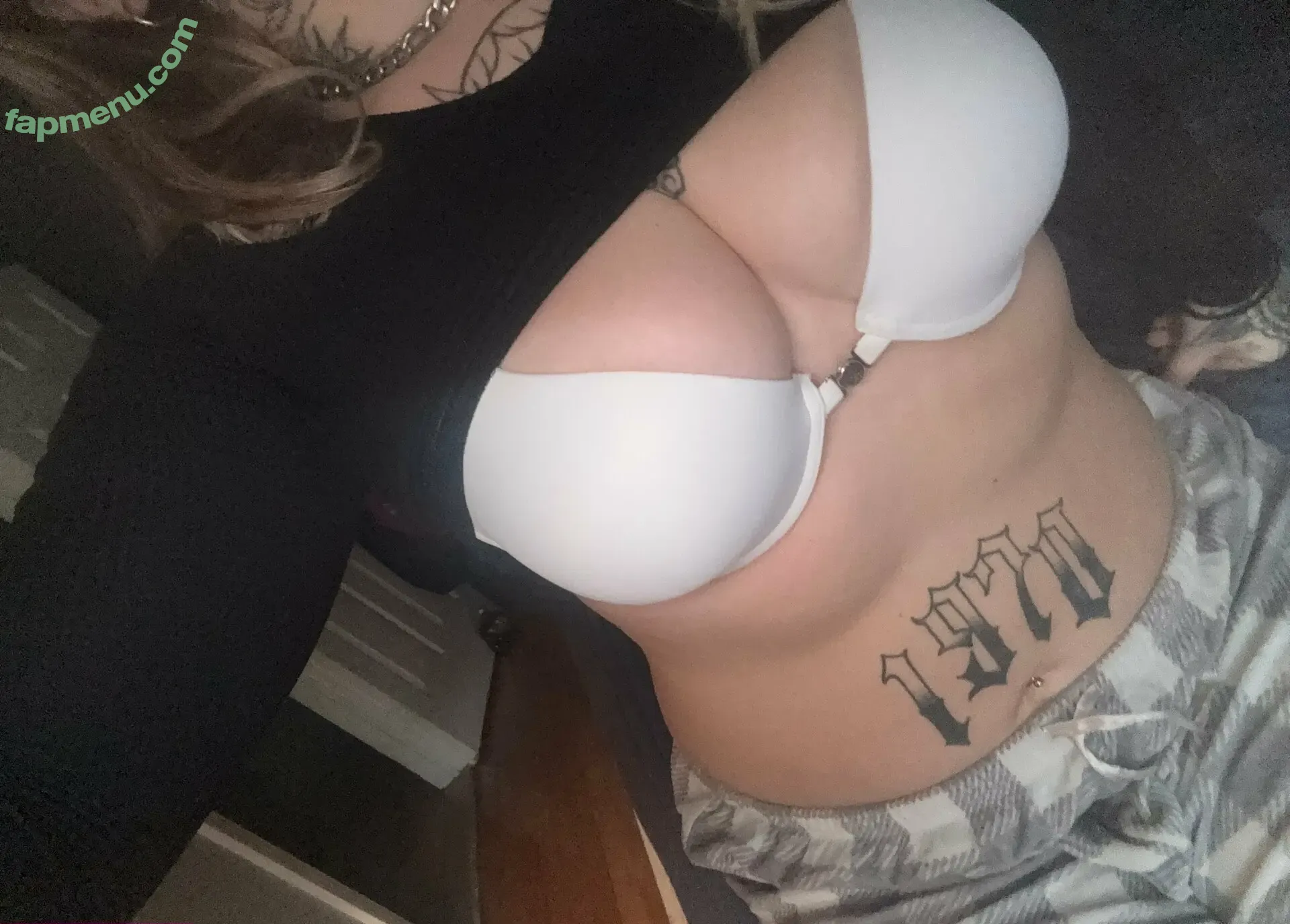 megan.f2xxx nude photo #0067 (megan.finley)