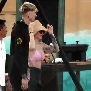 Megan Fox / fatmeganfox / meganfox nude photo #2005