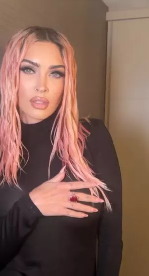 Megan Fox / fatmeganfox / meganfox nude photo #2011