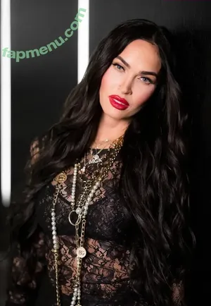 Megan Fox / megan.fox / meganfox nude photo #2317