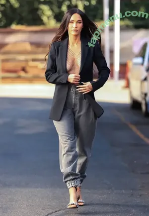 Megan Fox / megan.fox / meganfox nude photo #2356