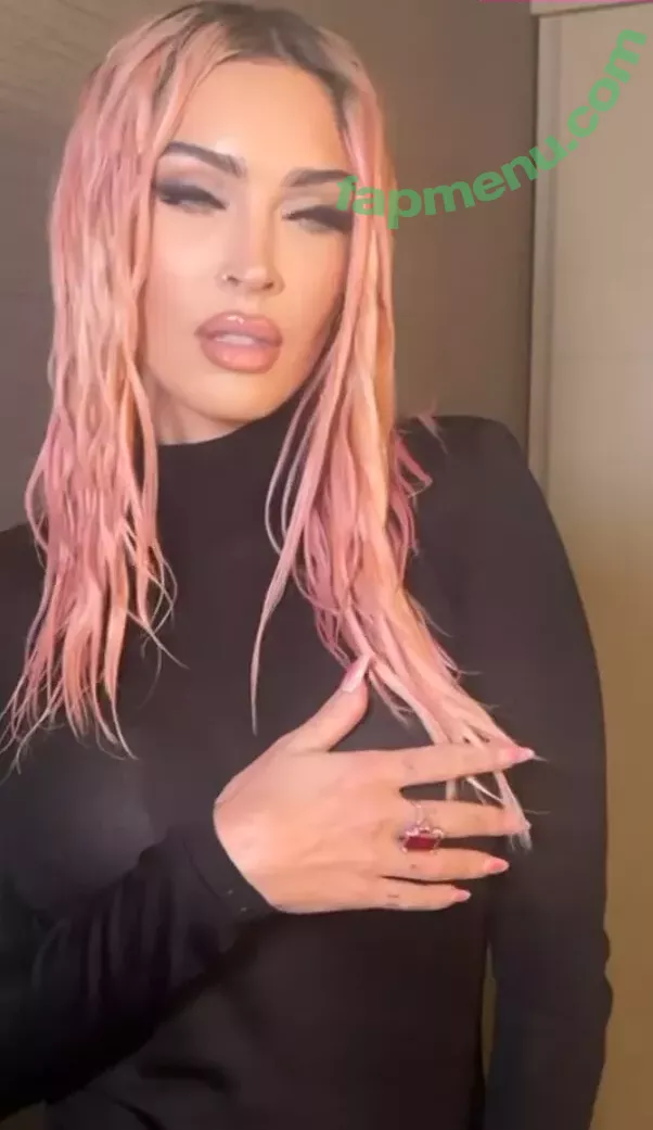 Megan Fox nude photo #2016 (fatmeganfox / meganfox)