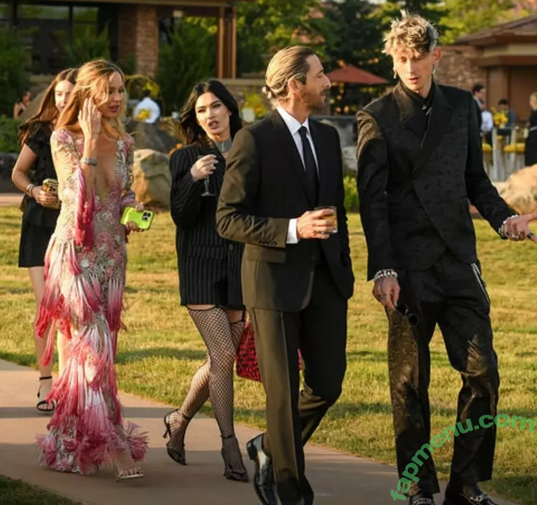 Megan Fox nude photo #2020 (fatmeganfox / meganfox)