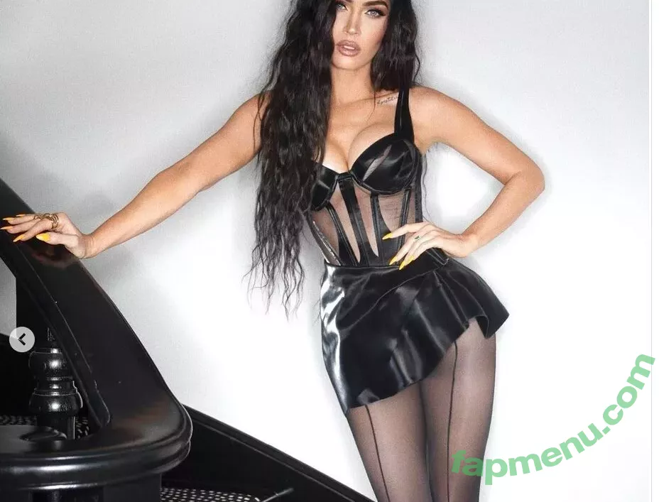 Megan Fox nude photo #2031 (fatmeganfox / meganfox)