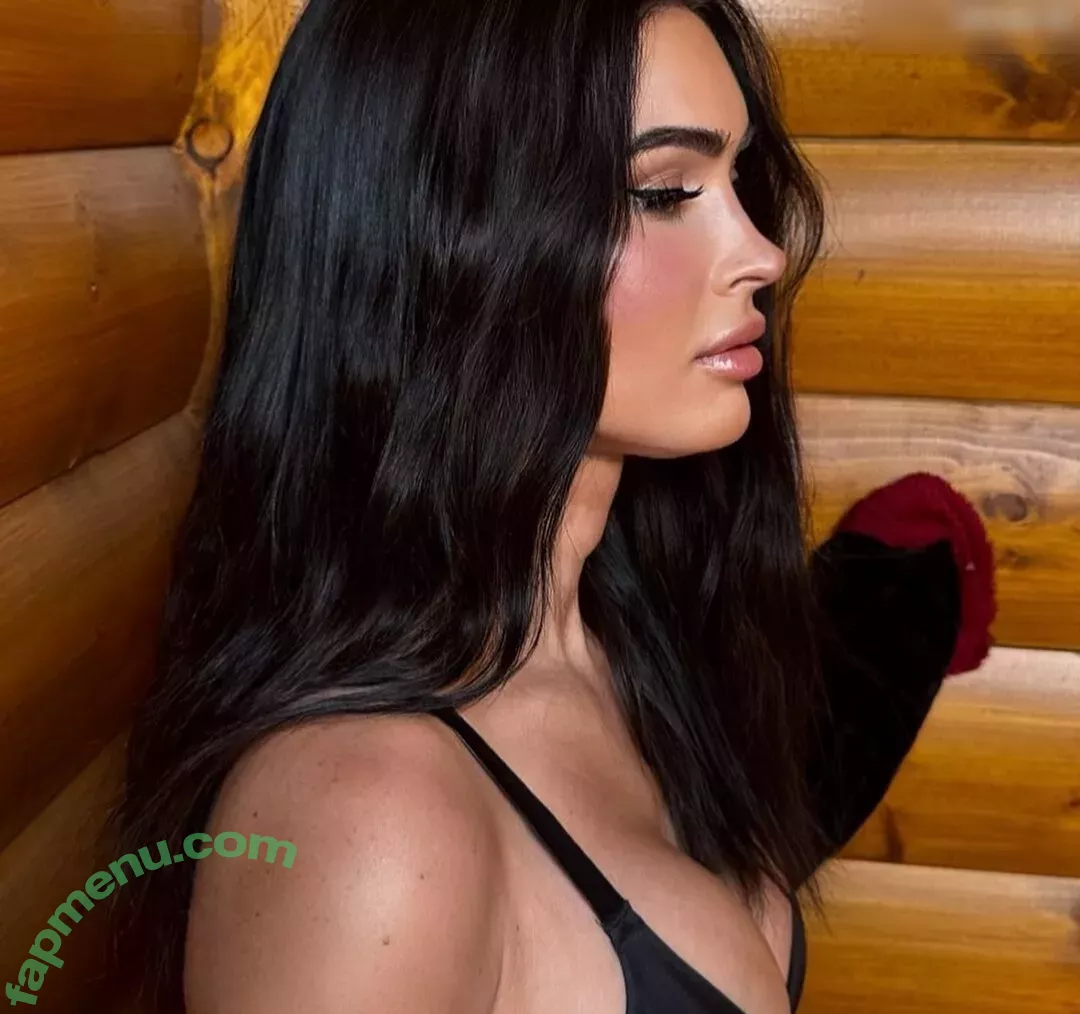 Megan Fox nude photo #2046 (fatmeganfox / meganfox)