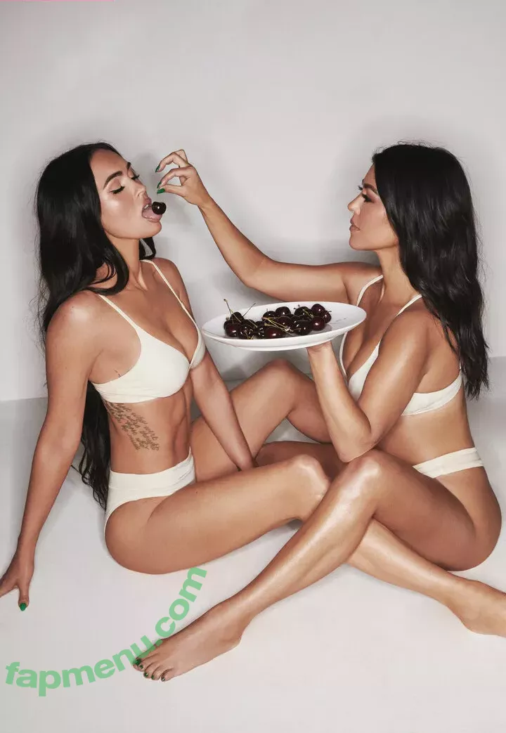 Megan Fox nude photo #2090 (fatmeganfox / meganfox)