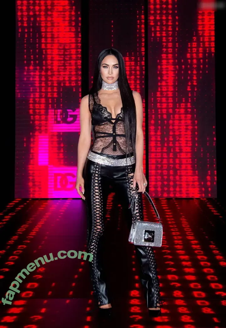 Megan Fox nude photo #2367 (megan.fox / meganfox)