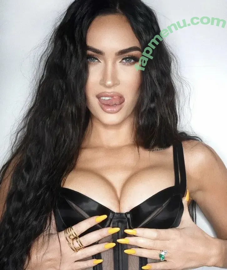Megan Fox nude photo #2502 (action / meganfox)