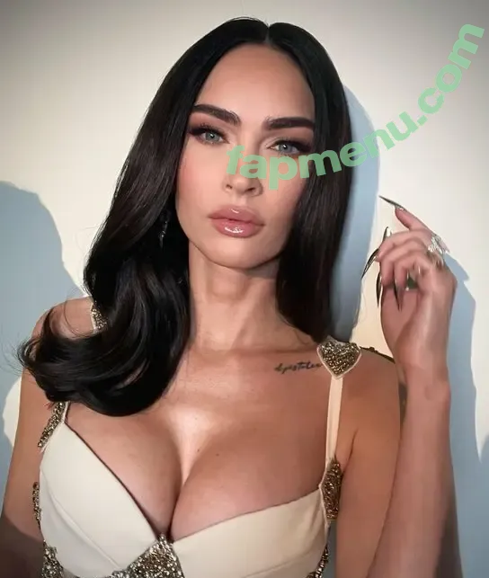 Megan Fox nude photo #2509 (action / meganfox)