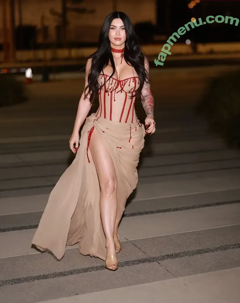 Megan Fox nude photo #2551 (fatmeganfox / meganfox)