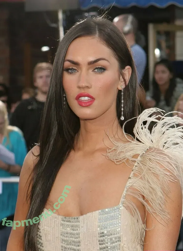 Megan Fox nude photo #2652 (fatmeganfox / meganfox)