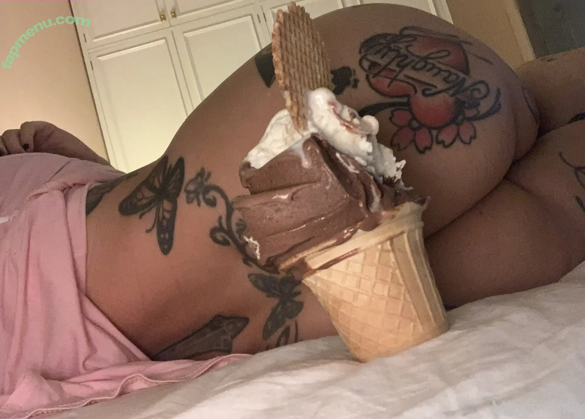 Megan Inky nude photo #0449 (inky_real / meganinky84)
